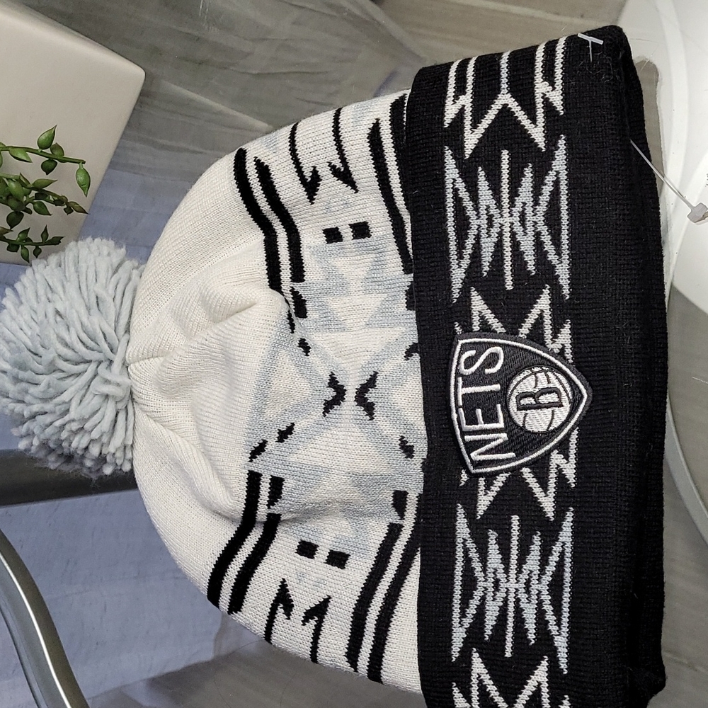 Mitchell and Ness Beanie "NETS B"